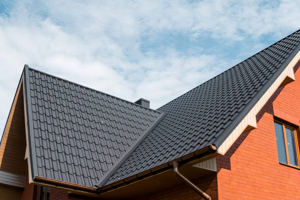 Everything You Need to Know About Qualifying for a Roof Replacement Through Insurance in Ohio